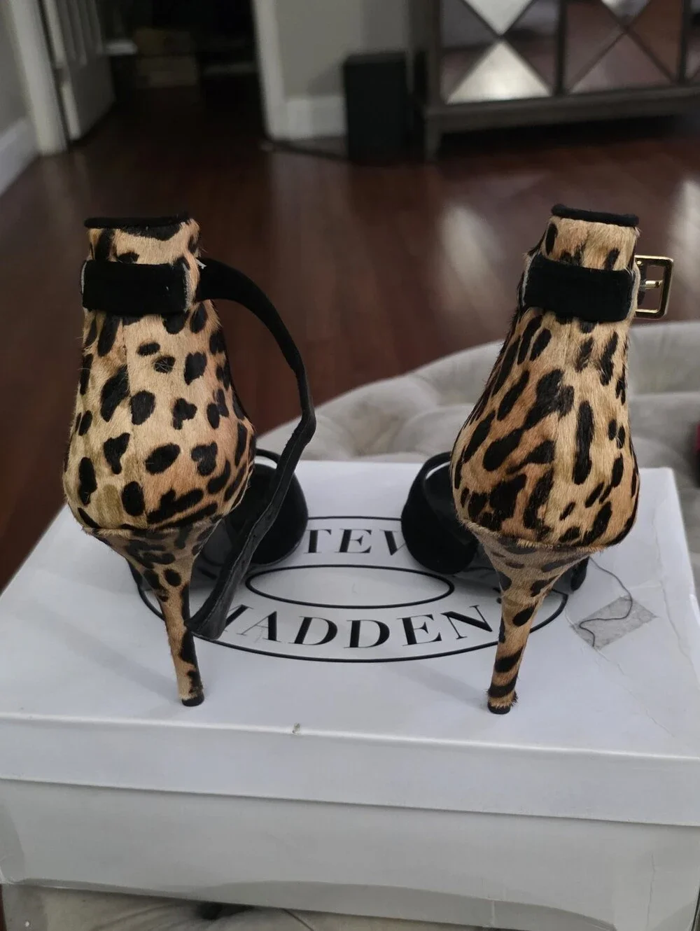 Steve Madden stepout steve